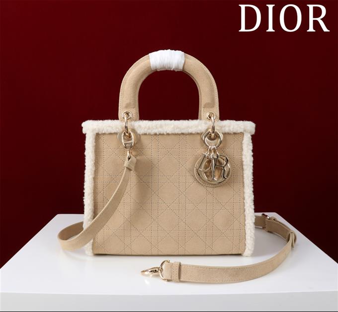 2025228Y900P22295639