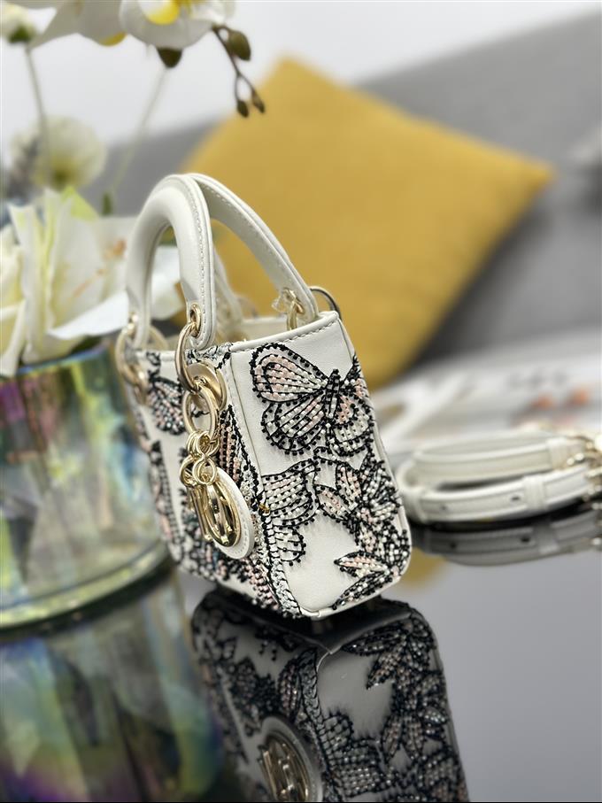 2025228Y900P22300416