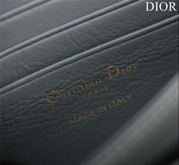 2025228Y600P212910198