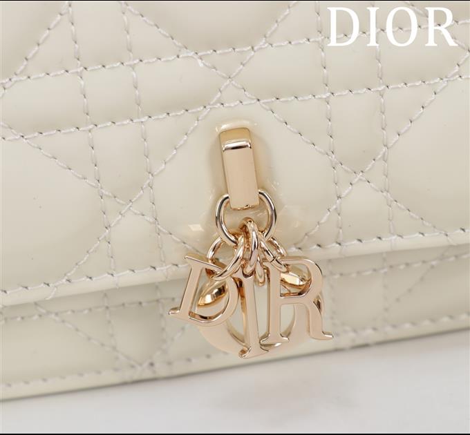 2025228Y600P212910308