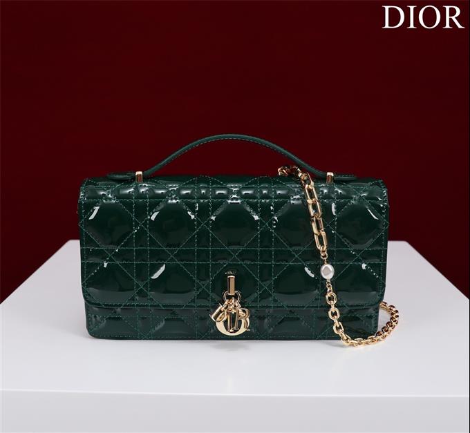 2025228Y600P212910499