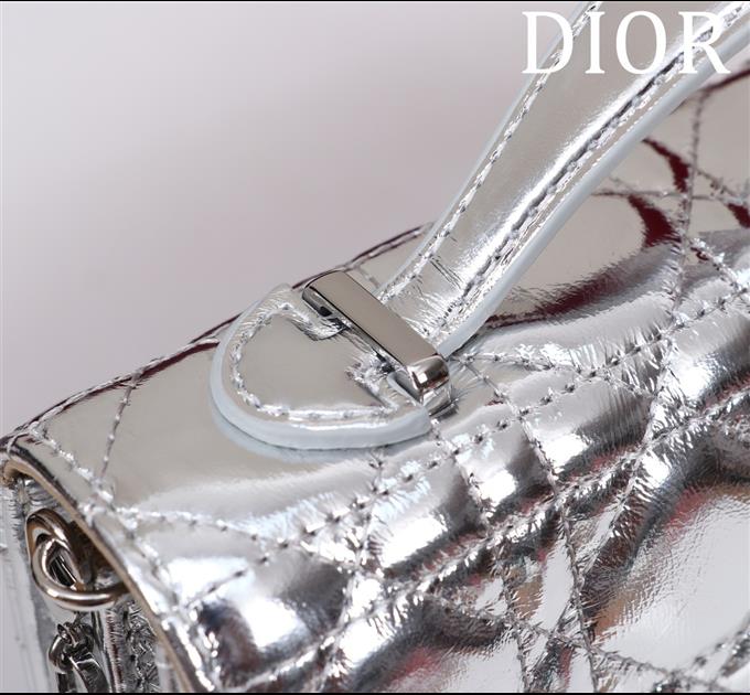 2025228Y600P212911439