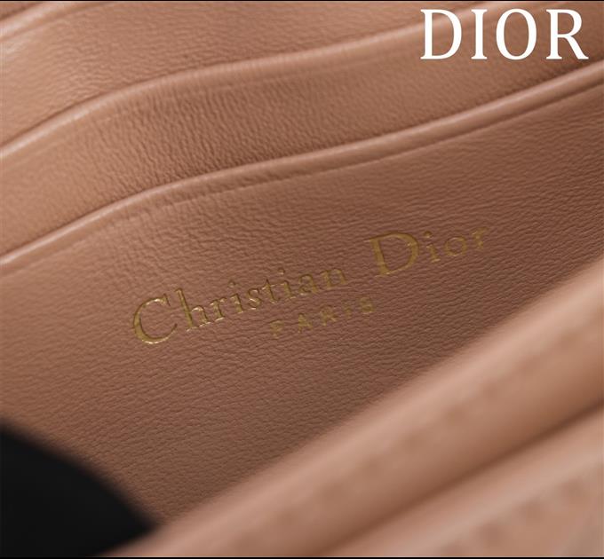 2025228Y600P21294124