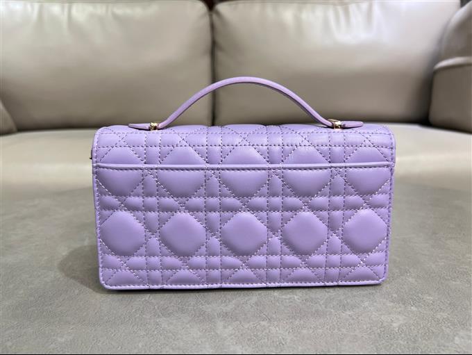 2025228Y600P21296767