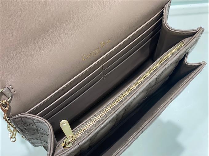 2025228Y600P21297225