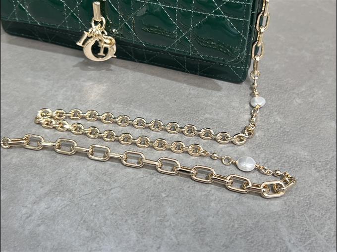 2025228Y600P21297496