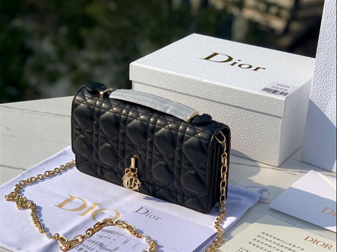 2025228Y850P21292761