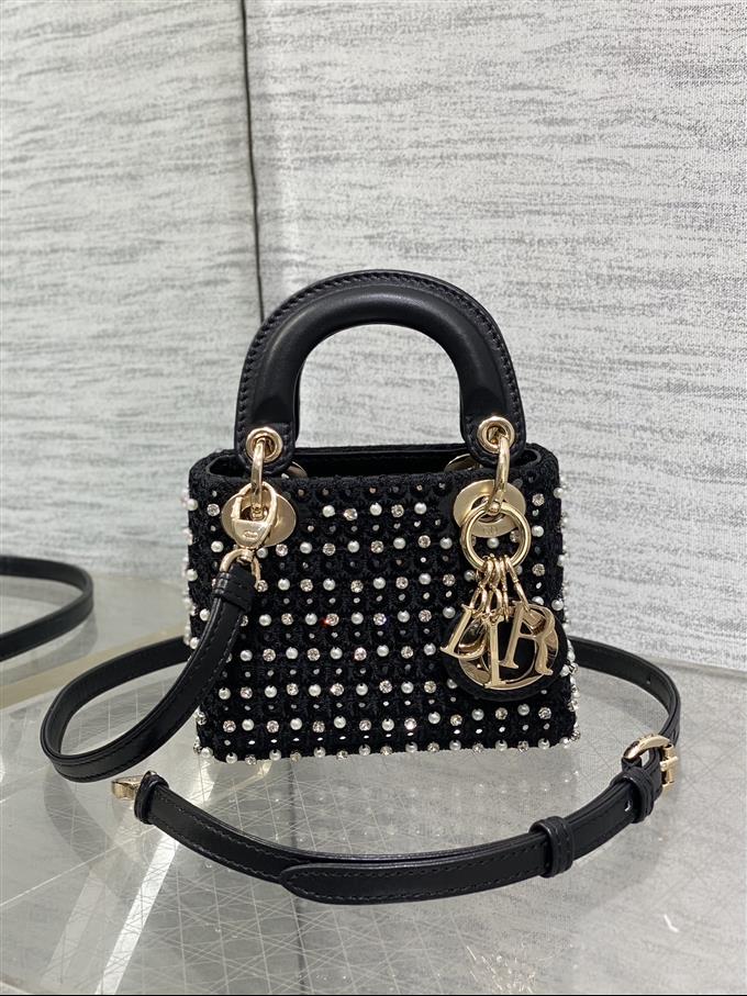 2025228Y1180P212420306