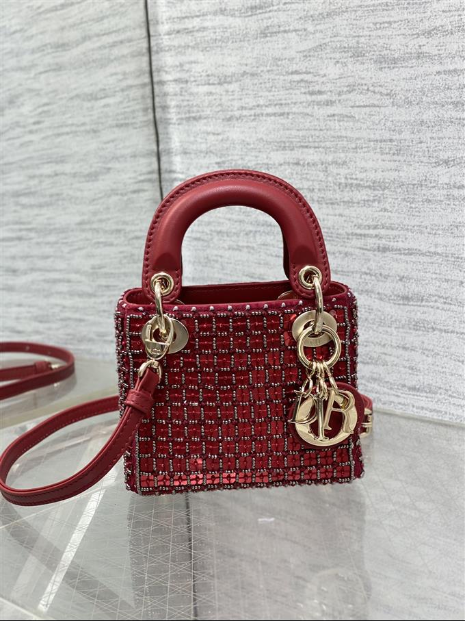 2025228Y1180P212420608