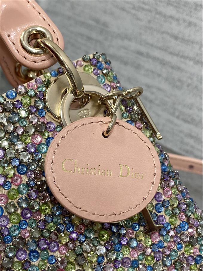 2025228Y1350P212421352