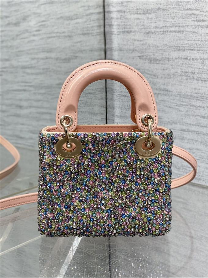 2025228Y1350P212421367