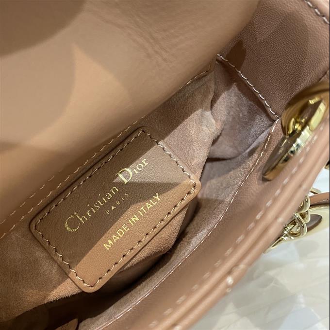 2025228Y580P212419869