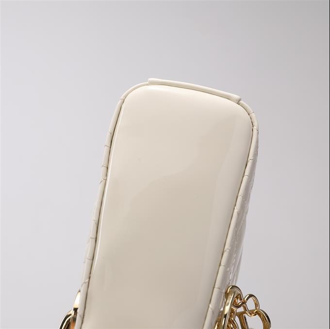 2025228Y580P212422100