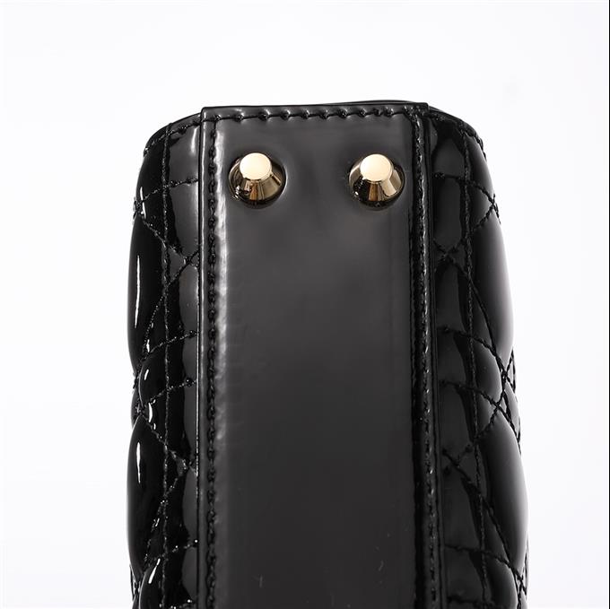 2025228Y580P212422255