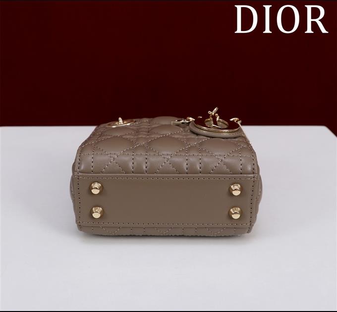 2025228Y580P212424159