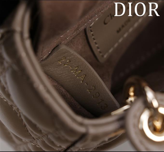 2025228Y580P212424220