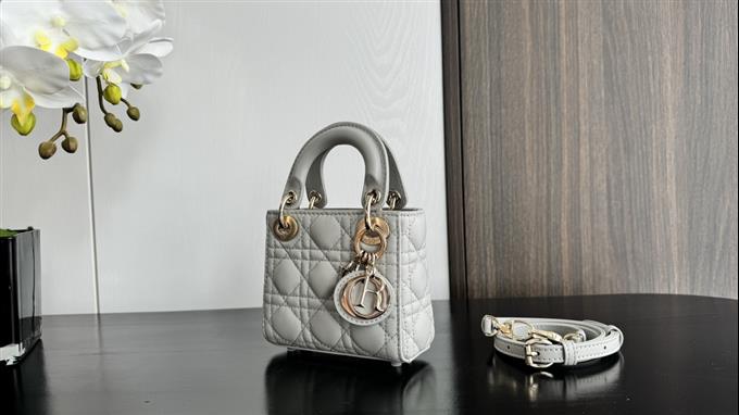 2025228Y580P212424547