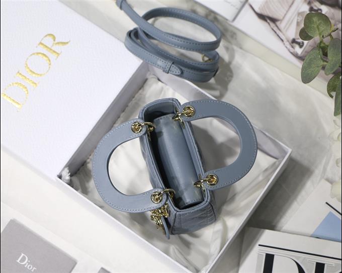 2025228Y580P213032906