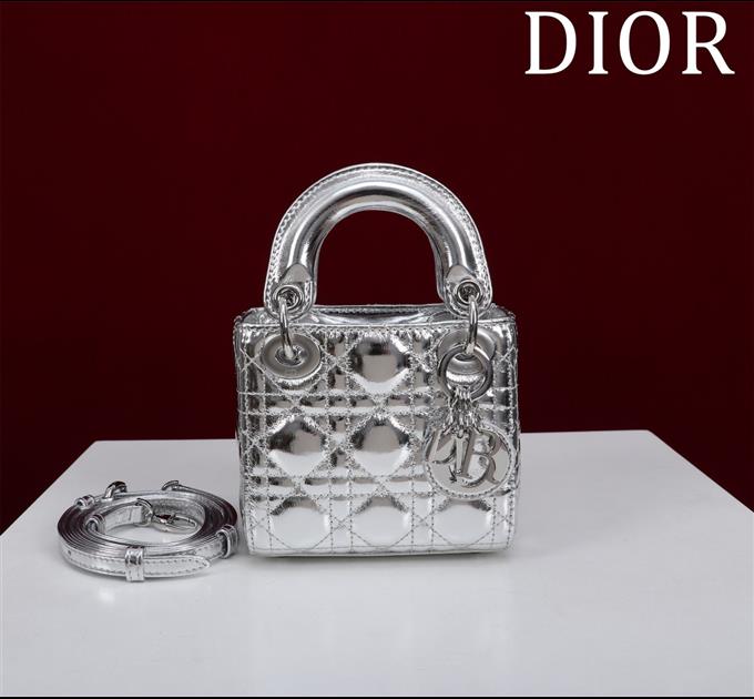 2025228Y600P212425188