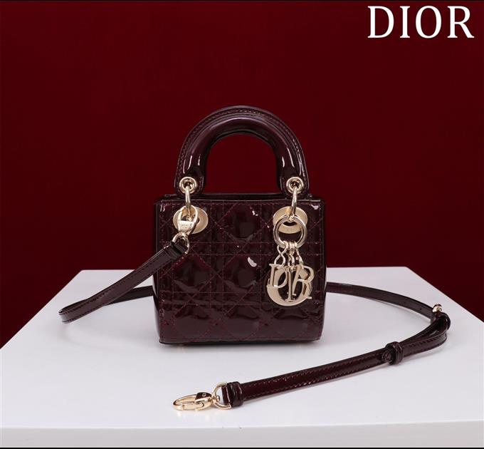 2025228Y600P212425469