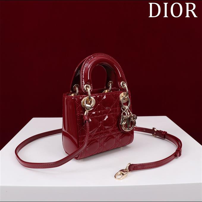 2025228Y600P212425770