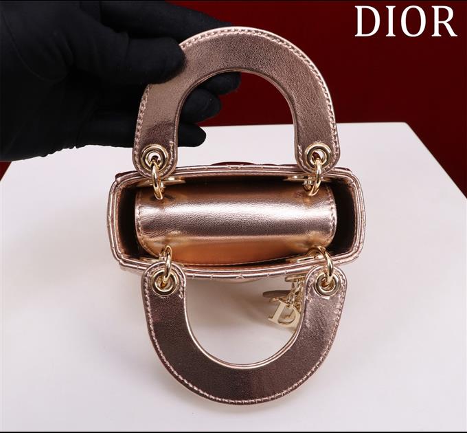 2025228Y600P21242594