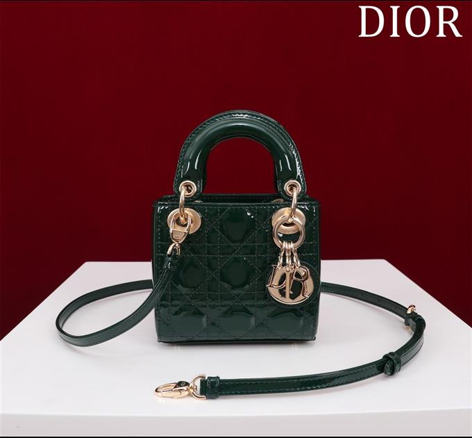 2025228Y600P212426180