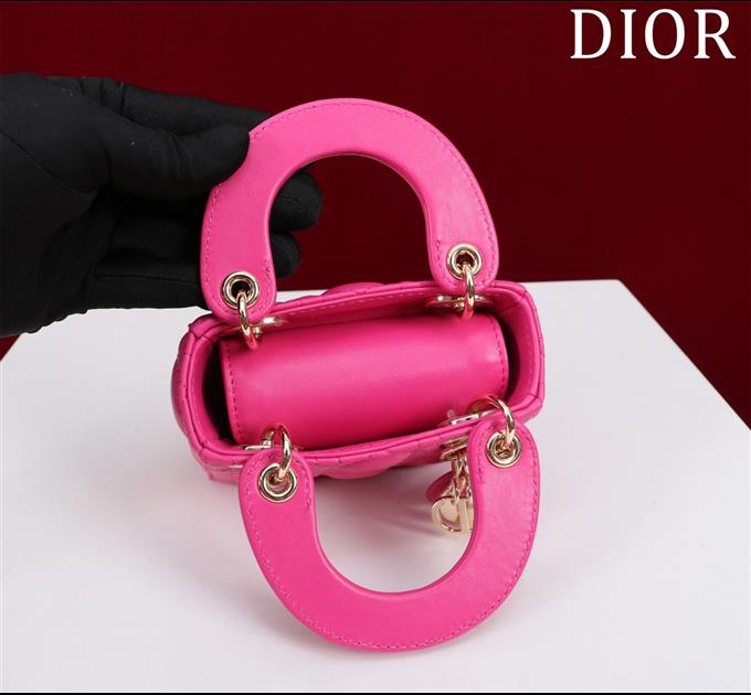 2025228Y650P212427106