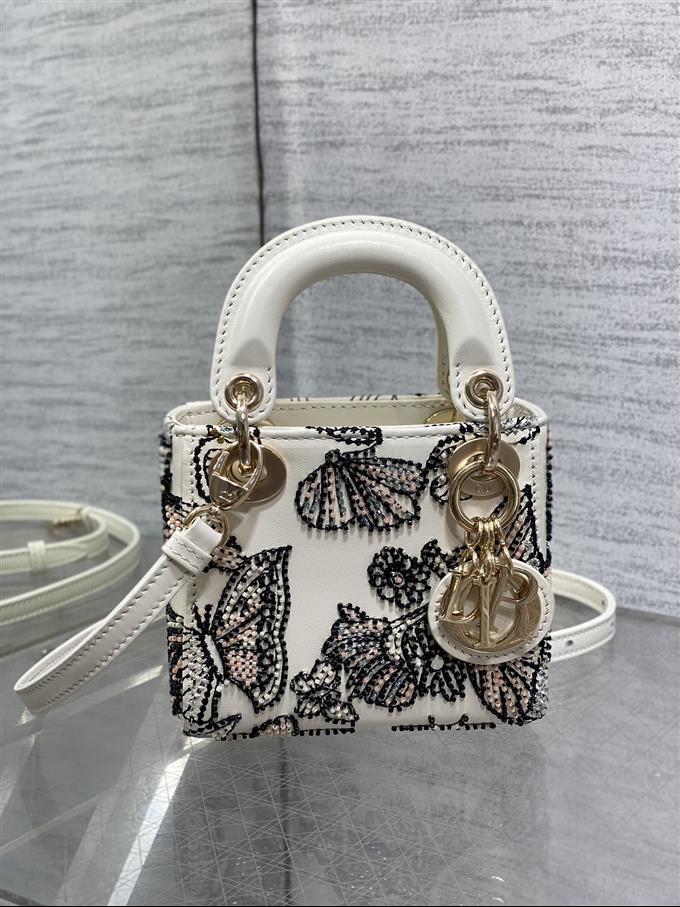 2025228Y950P212427200