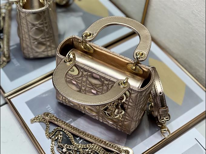 2025228Y650P21125295