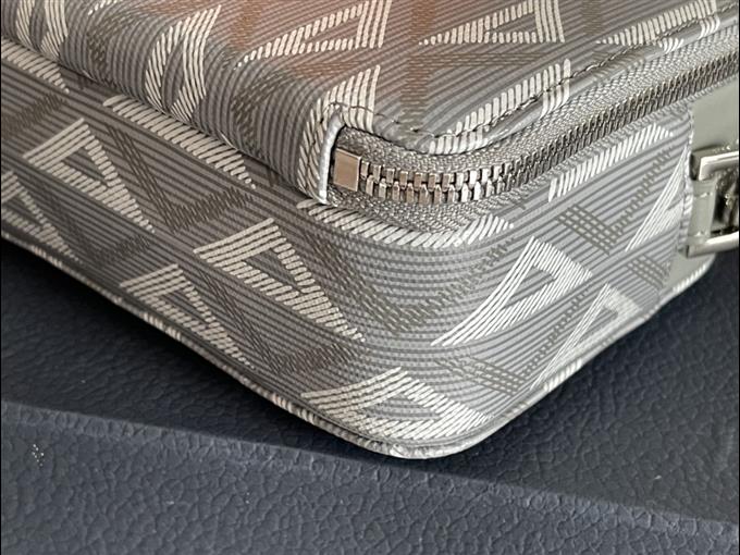 2025228Y500P221558227