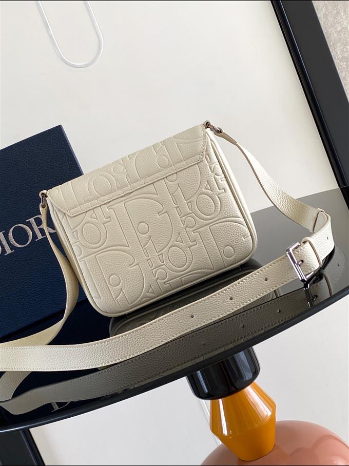 2025228Y500P221558889