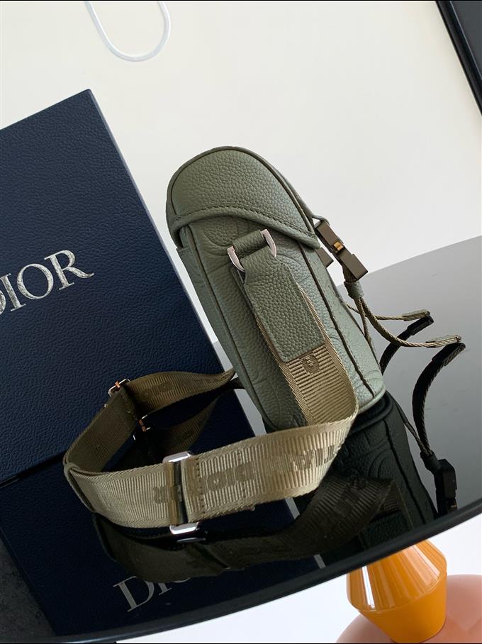 2025228Y550P221559174