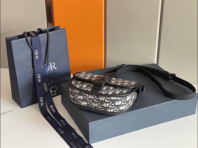 2025228Y550P221559614