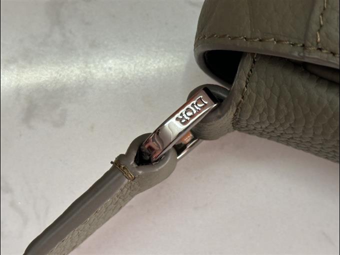 2025228Y550P22160115