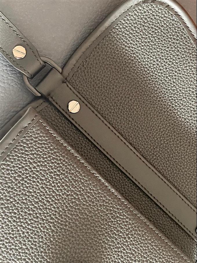 2025228Y570P22160240