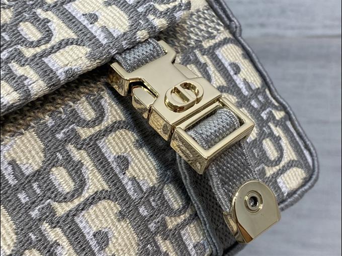 2025228Y600P22121138