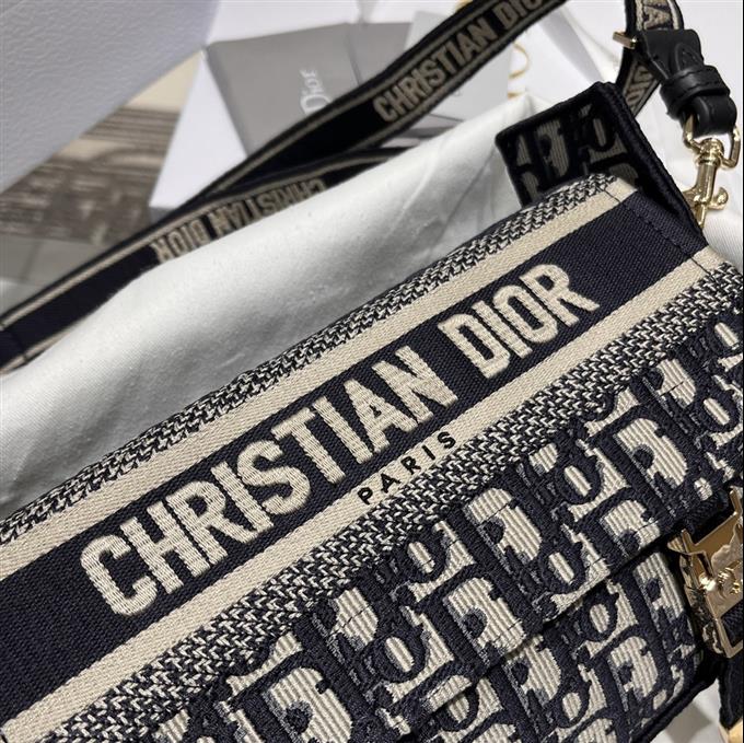 2025228Y600P22129367