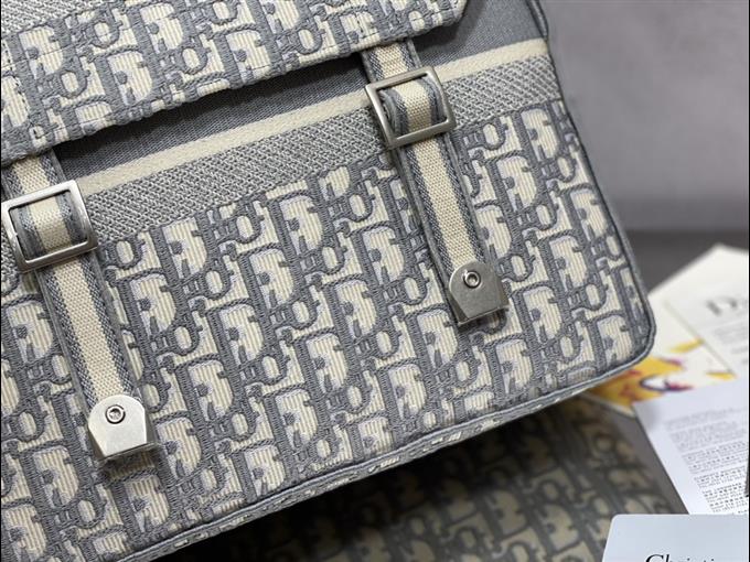 2025228Y650P221212563