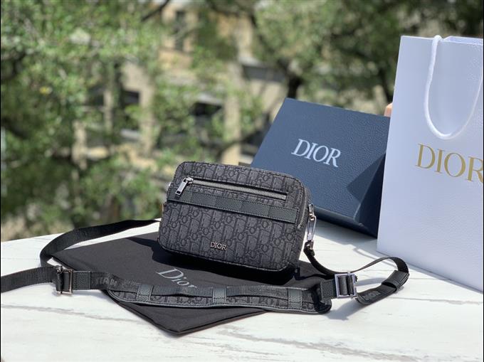 2025228Y650P221558448