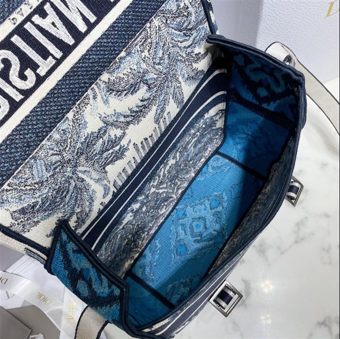 2025228Y850P221213192