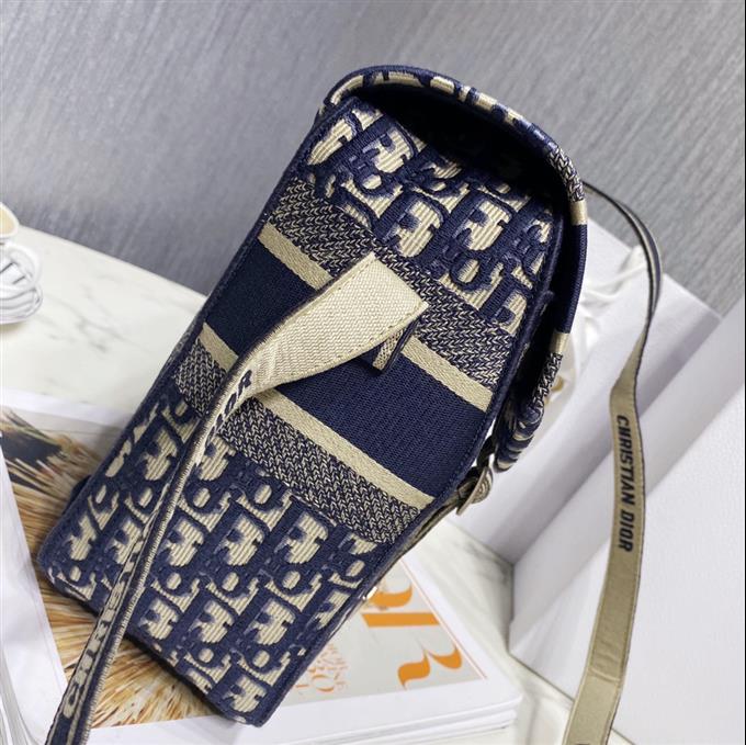 2025228Y850P221213382