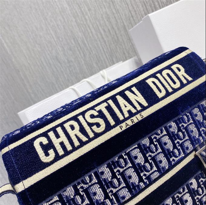 2025228Y850P221213742