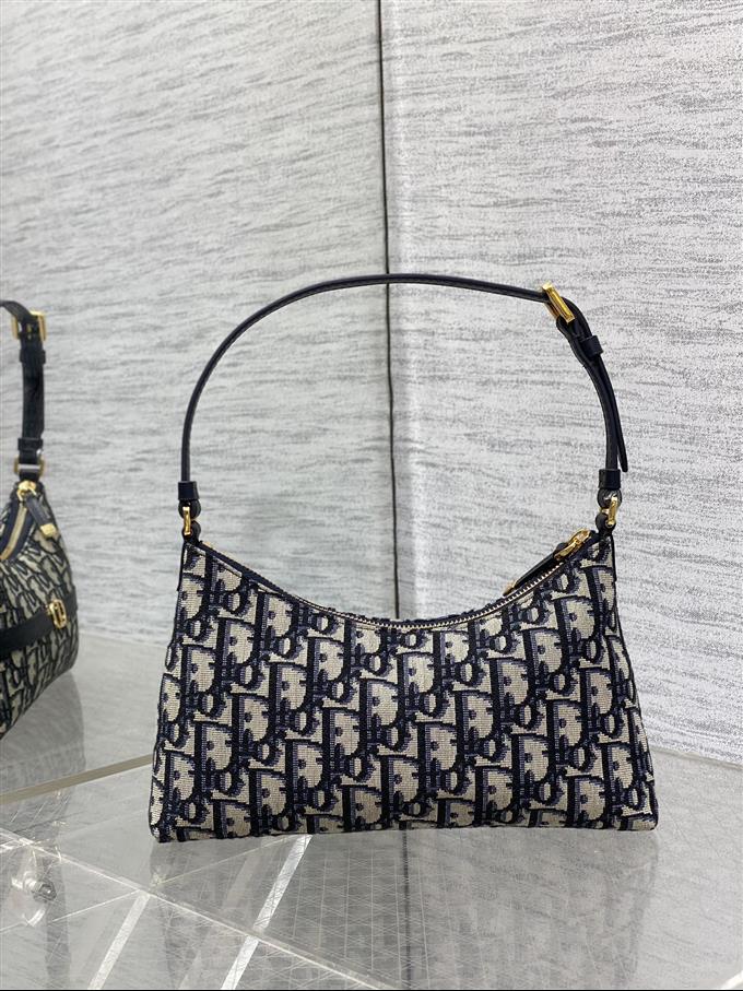 2025228Y500P214939963