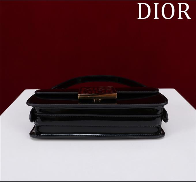 2025228Y600P214940415