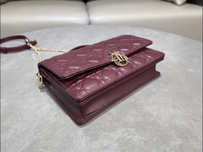 2025228Y600P214940822