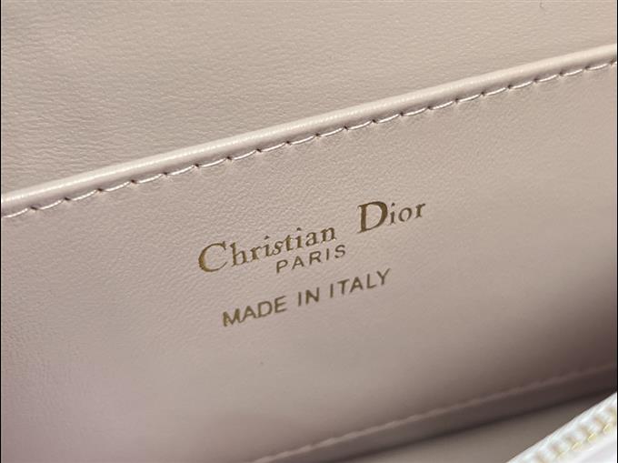 2025228Y630P214942753