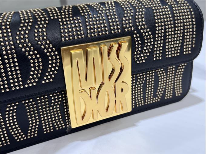 2025228Y650P214942815