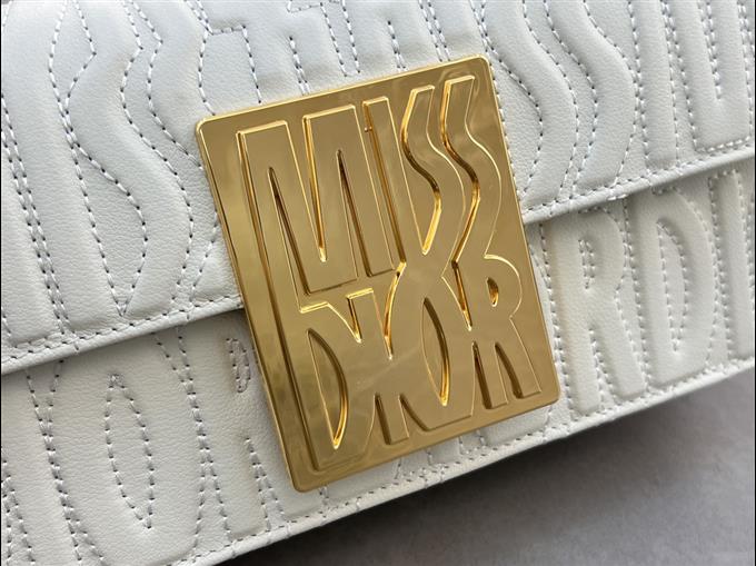 2025228Y680P214943565