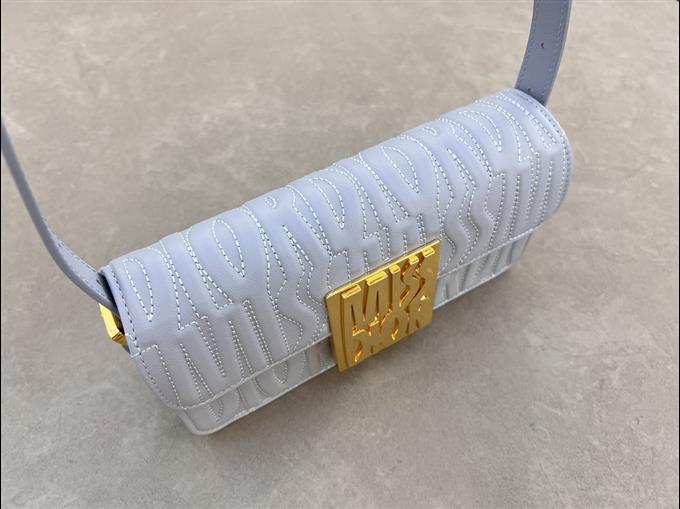 2025228Y680P214943924